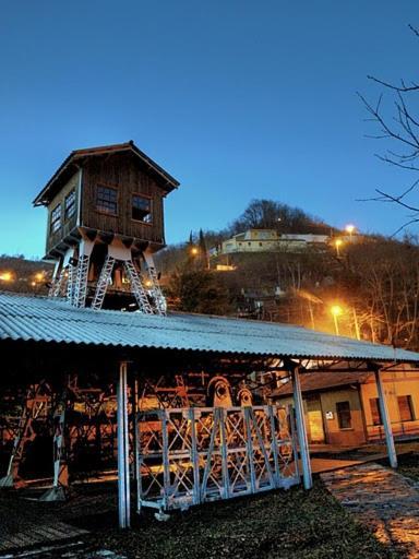 El Sumiciu Guest House Mieres  Exterior photo