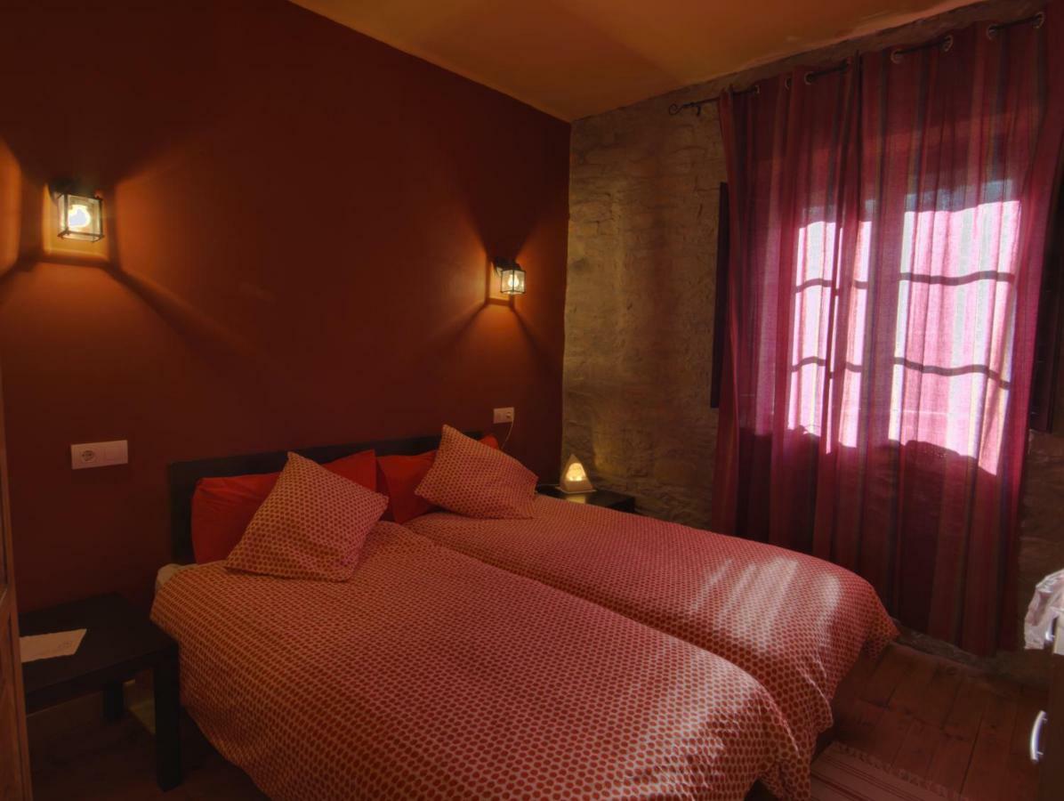 El Sumiciu Guest House Mieres  Exterior photo